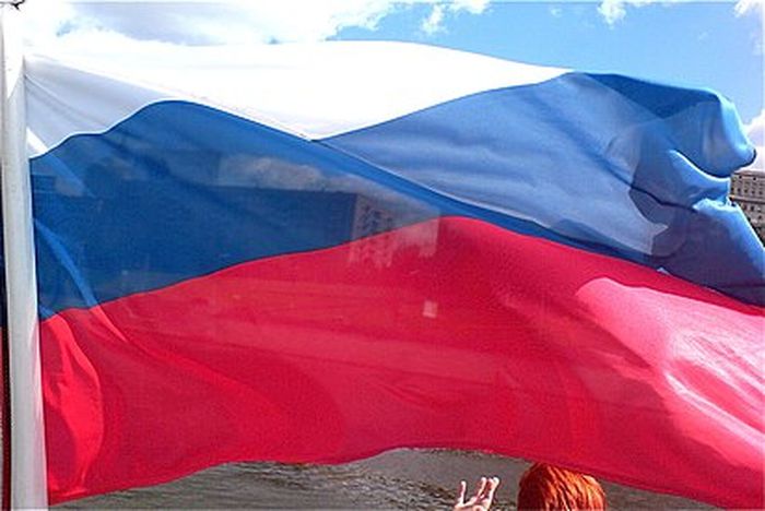 411px-Russian_flag.JPG